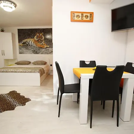 Story Apartman